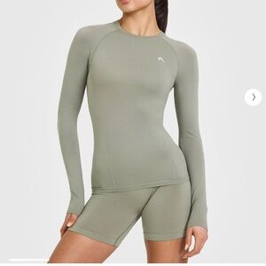 Long Sleeve Seamless Active Top - Sage